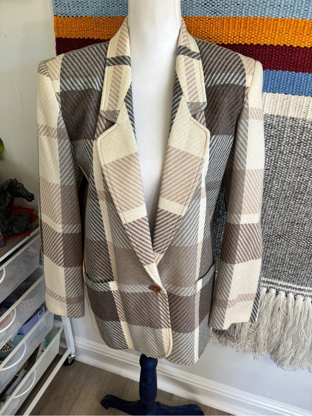Vintage Tailored Plaid Blazer in Cream and Brown